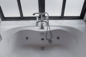 Changer une bonde de baignoire