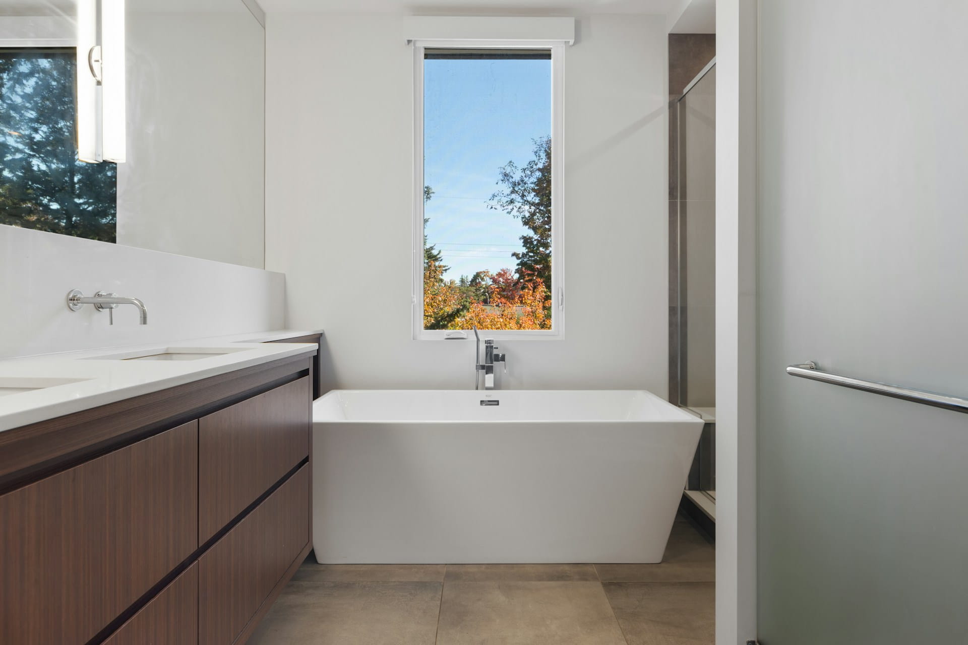Installer une fenêtre dans une douche